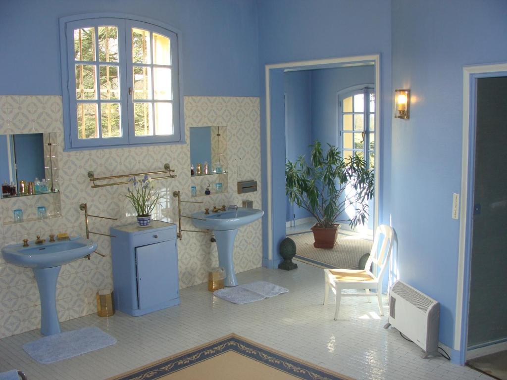 Le Chateau D'Ailly Parigny  Phòng bức ảnh